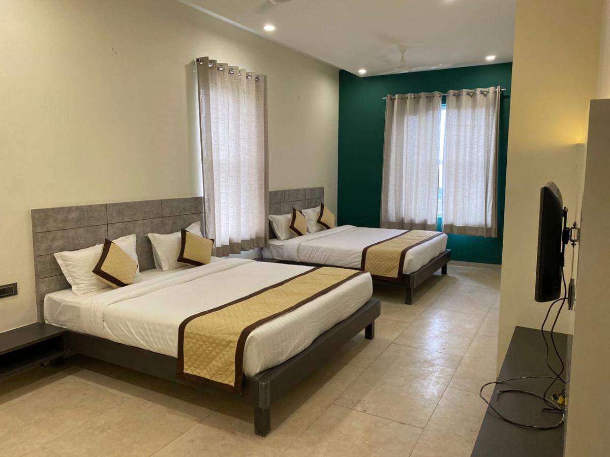 The Sarbati Palace Hotel Shahpura  Exterior photo