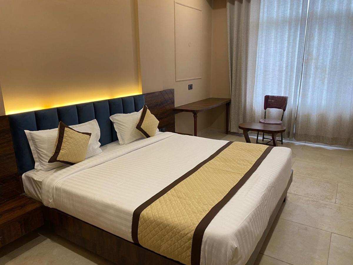 The Sarbati Palace Hotel Shahpura  Exterior photo
